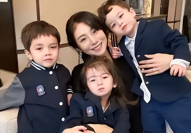 “买英国精子生3娃”的山东女人，8年后现状曝光！如今她后悔不？