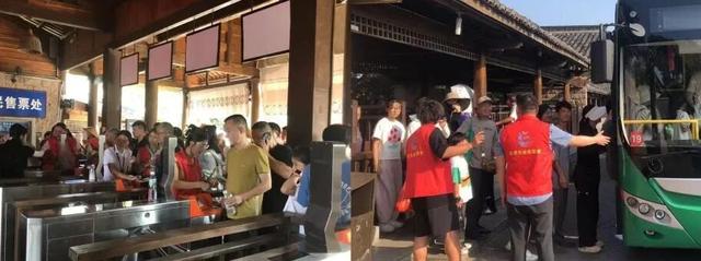 假日温情满鹰潭，文旅服务暖人心【全球学子嘉游赣 奇绝鹰潭逍遥游】