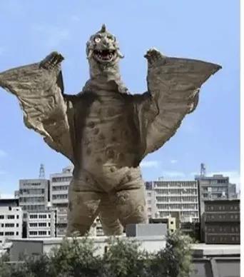 初代奥特曼佐菲和新奥特曼利匹亚佐菲