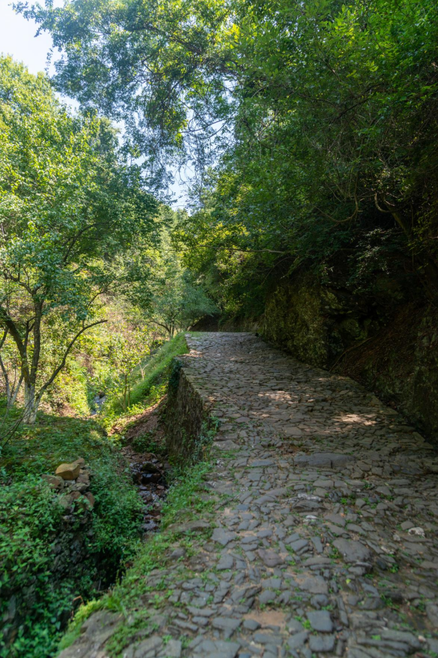 韶关这些秋冬的徒步骑行宝藏路线值得你N刷！喊上搭子，周末就出发去捕捉秋天的限定温柔
