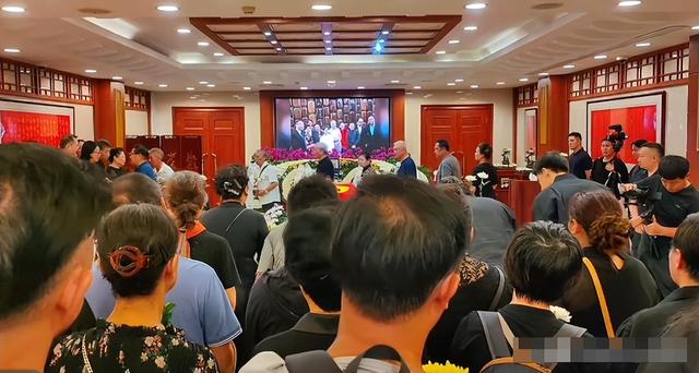 一路走好！8月才过7天，已有5位名人去世，2位都是老演员