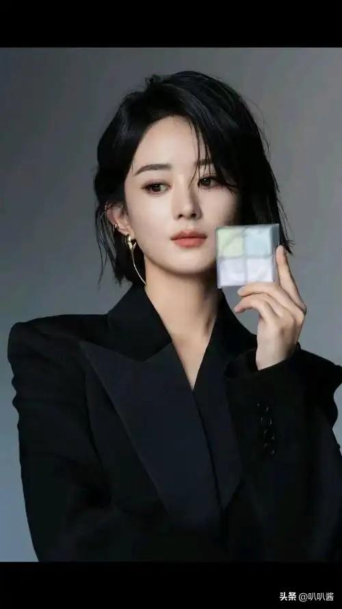 官方发文，高调官宣38岁赵丽颖喜讯，让冯绍峰和整个娱乐圈沉默了