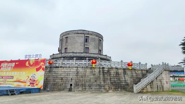 湘江边的湘潭古镇，始建于晋朝，被誉为小南京，占地40万平方米