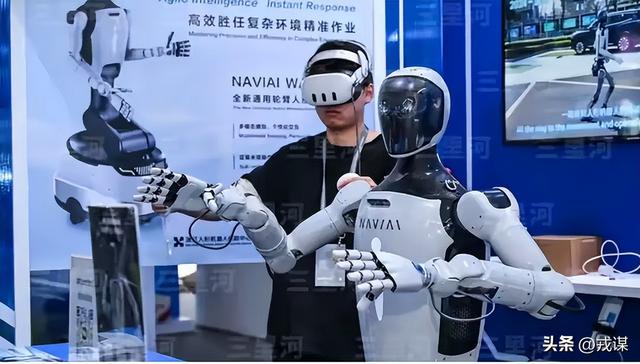 10万买个机器人值吗？AI大脑藏着商机，人形机器人的野心不止搬砖