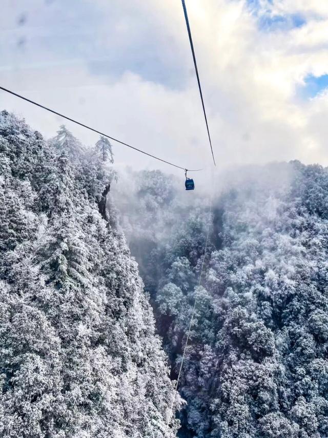 下雪了？！川西隐藏冰雪秘境上线！！！快来看雪→