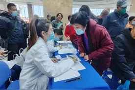 吉林大学第一医院开展2025年世界睡眠日多学科联合大型科普义诊活动图片
