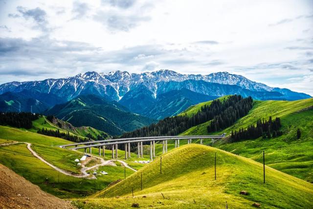 草原花海,塞外江南——超全新疆伊犁旅游攻略