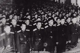 英雄的赞歌：新中国开国将帅的传奇与传承图片