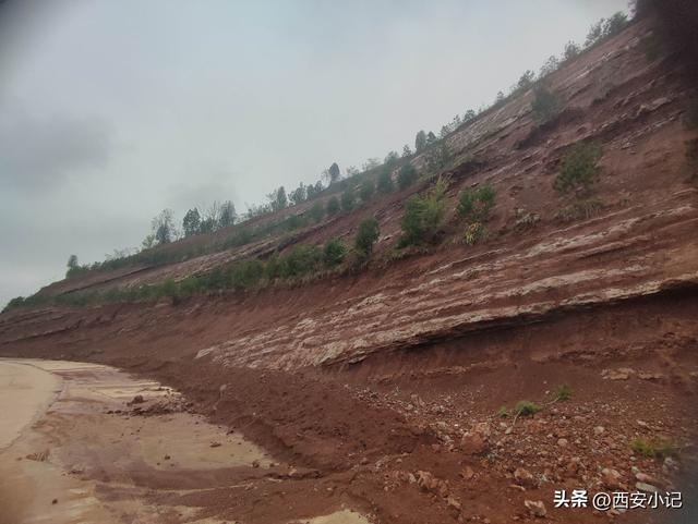 藏在秦岭旁的红土地，美成了人间仙境，是西安人周边游的好去处