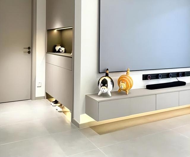 建议大家：不管房子多大，客厅一定坚持“5不装”，真不是迷信
