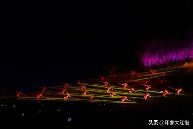 印象大红袍，2025精彩答卷，2026蒸蒸日上！