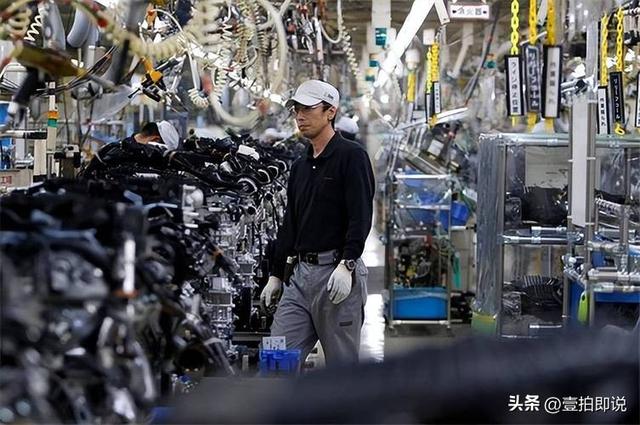 日本收到“大礼”	，中国一纸禁令，让日本尝尝53万亿蒸发的滋味