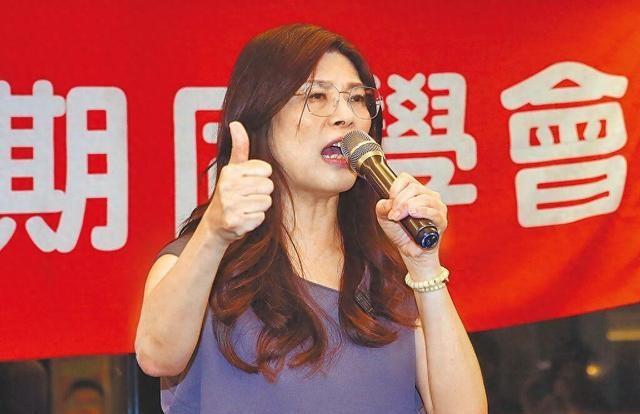 果然不出所料：郑丽文想来北京的消息传遍岛内，民进党送她一句话