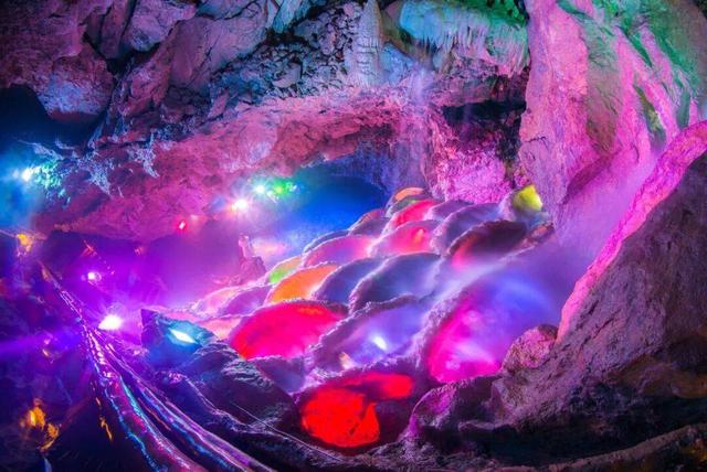 跟着“川超”游米易：上半场看球赛火热开zua 下半场享暖冬慢生活