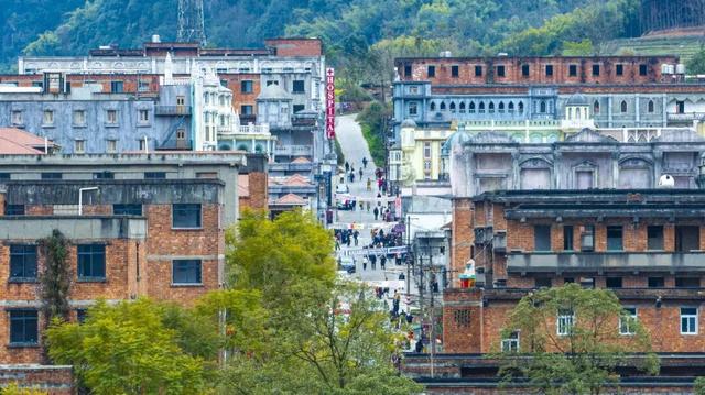 什么是跟着影视游乐山？