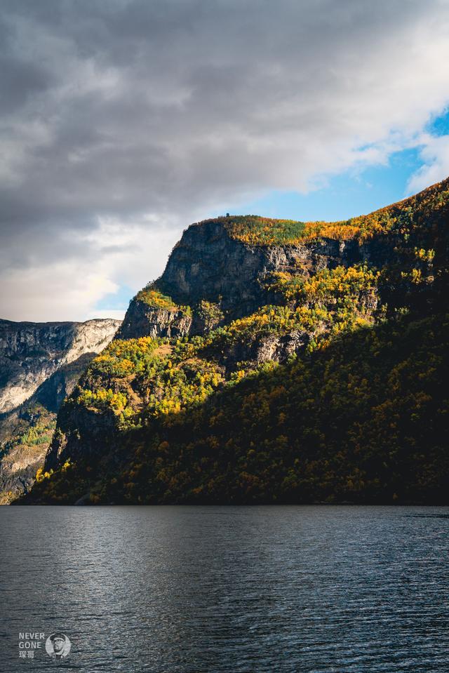 挪威秋韵，峡湾森境