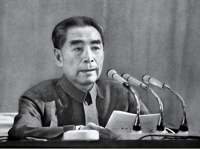 1965年，毛主席劝蒋介石回大陆，老蒋提出六个要求，毛主席：同意