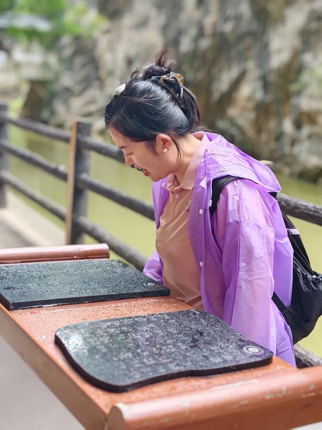 西狭秋韵：石刻无言，却与幽风诉千年