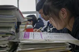 包头市民打12345要求重新组织高考图片