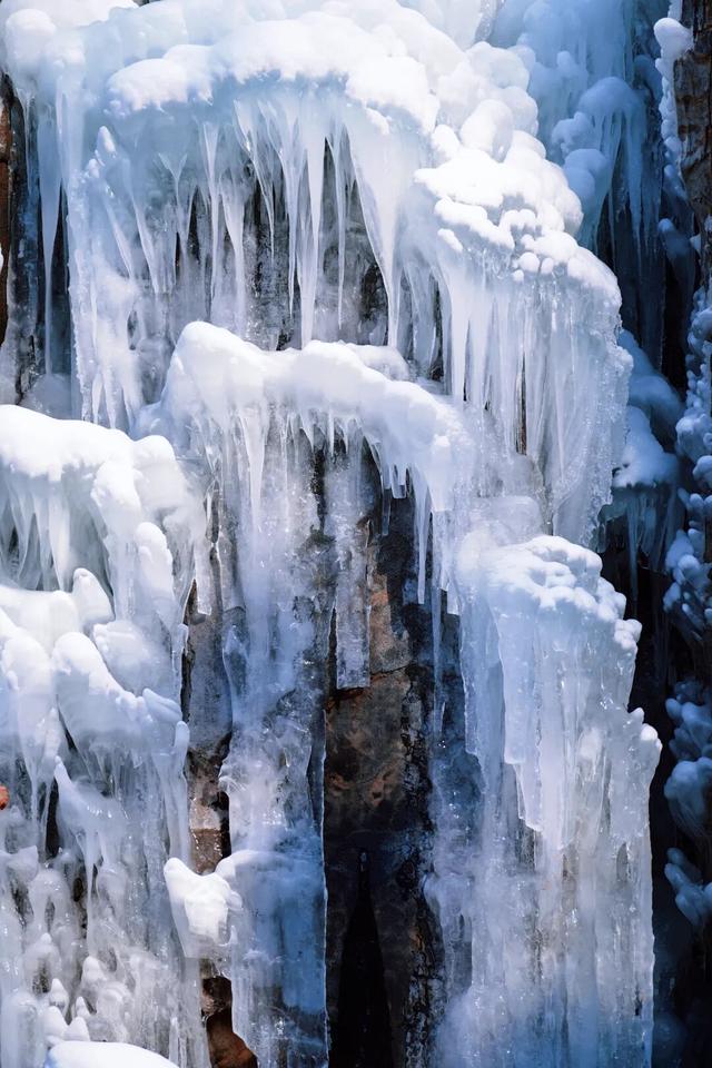 陇南，在冰瀑与雪野之间。