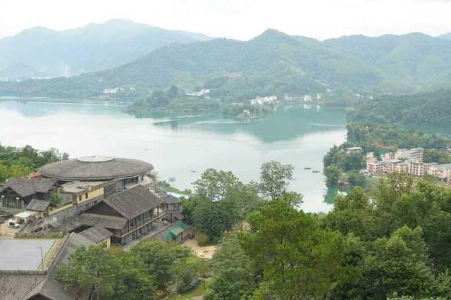 国庆黄金周，湾区游客热衷广西巴马长寿游