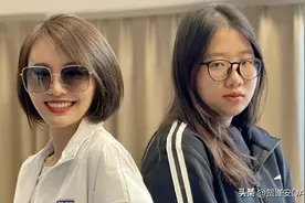 四川美女群演20年，嫁香港导演，拍视频吸粉千万，如今成人生赢家图片