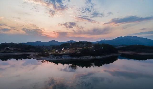 冲！星星湖营地秋色已上线，全攻略奉上～