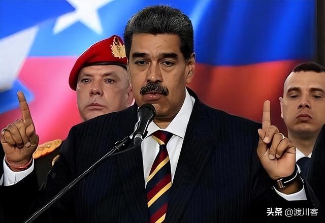 战争一触即发？美军F18硬闯委内瑞拉，扣油轮抢石油，委方不手软