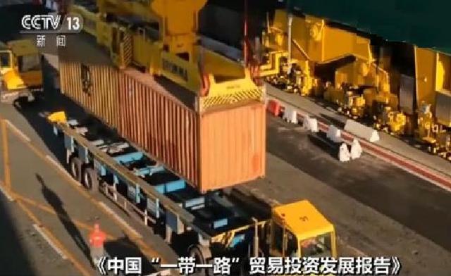 中美GDP最新预测：美国冲上217万亿，中国实现大逆转，反超71万亿