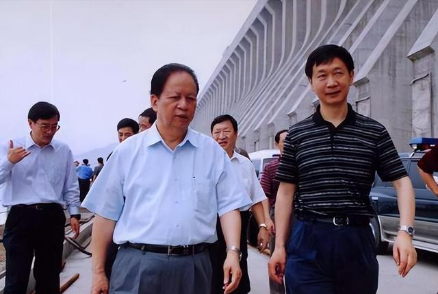 肖扬：曾任最高人民法院院长，官至副国级，创建中国第一个反贪局