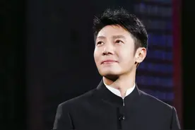 撒贝宁和张绍刚当主持，谁情商高？一开口就能知道图片