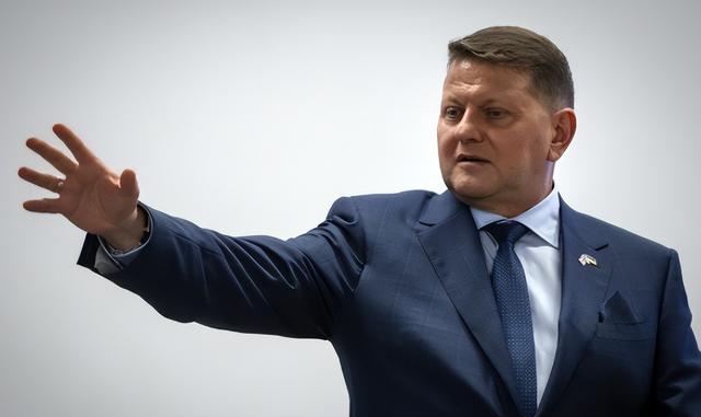 不到24小时，泽连斯基或告别总统府，乌克兰接班人名单基本锁定