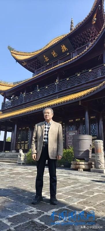 洞庭潮起岳阳楼（文 牛家强)