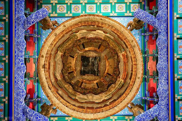 60岁之后一定要去一次！北京对老人免票的20+景点，不花钱还好玩