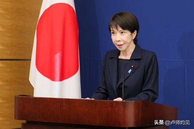 天皇亲自出山，日本对中国的反击正式开始，高市早苗憋出了一妙计