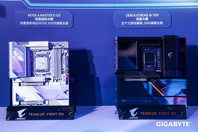 技嘉秀出六大肌肉！锐龙X3D打鸡血、DIY进入3.0新时代