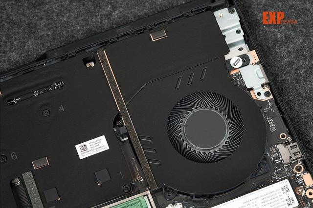 联想拯救者Y9000P至尊版评测：高能输出不烫手，从外到内皆精致