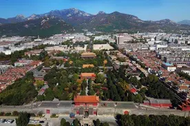 票务系统升级调试！6月10日起，各类泰山游览年卡暂停销售图片