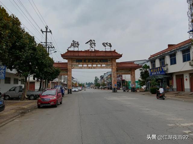 内乡夏馆镇,夏侯惇驻兵设馆,元好问驻足吟诗,秋林胜景闻名遐迩