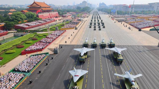 中国阅兵当天，特朗普下达总统令，美防长：以史无前例的方式行动
