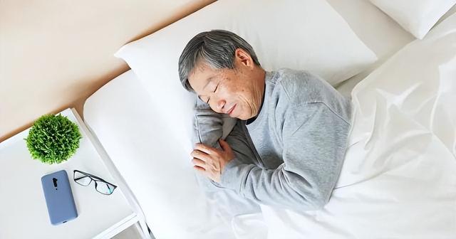 一旦活到了60岁，大部分就出现了如下症状，看看你占了几个?