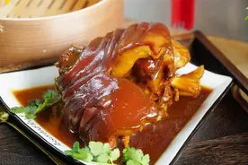 猪身上"最精华"的4个部位，肉贩子都想留着自己吃，你吃过吗？图片