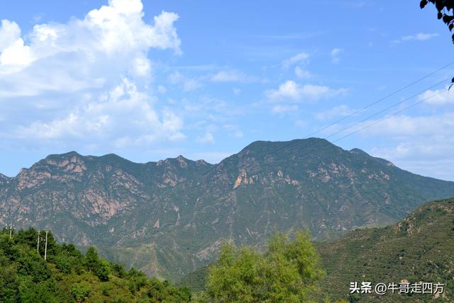 河北百草畔（上）：风动孤石悬险韵，蚁巡深岭蕴生机