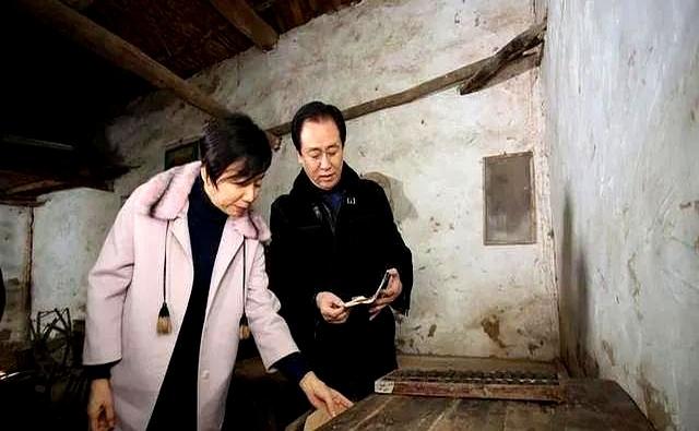 许家印父亲许贤高的一生