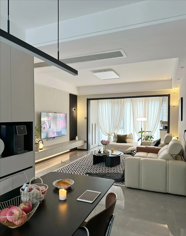 2026年	，如果房价继续下跌，中国将近一半的家庭将面临4个大麻烦