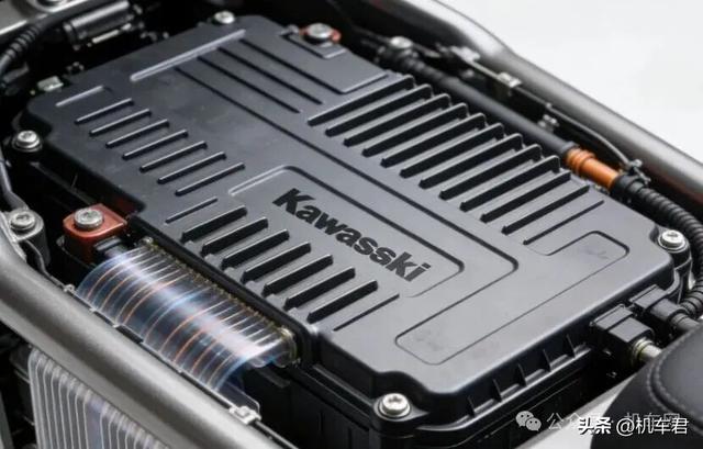 川崎新专利曝光，混动大踏板，新结构+散热优化