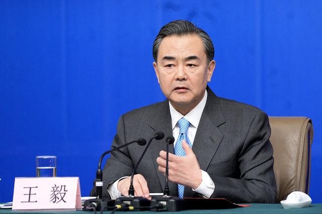 中方不必留座，李在明9月行程要凉，王毅挂断电话，送韩国一句话