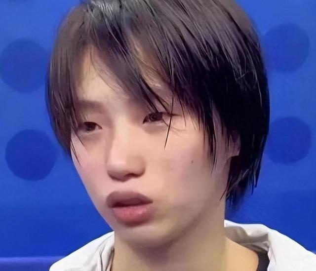 被央媒“点名鼓励”的陈芋汐，暴露真实处境，原来全红婵真没说错