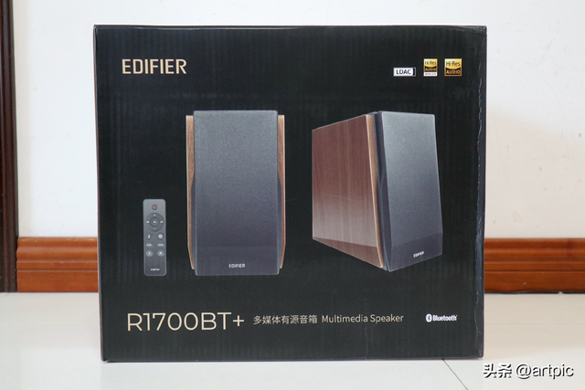 谁说电视机只能配回音壁？漫步者R1700BT+音箱：双单元66W功率