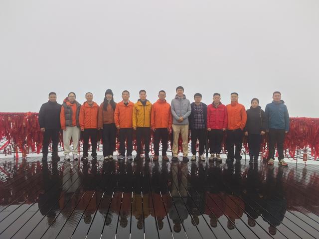 新岁启程 温暖同行|桂林阳朔如意峰索道景区开展新年登高祈福活动